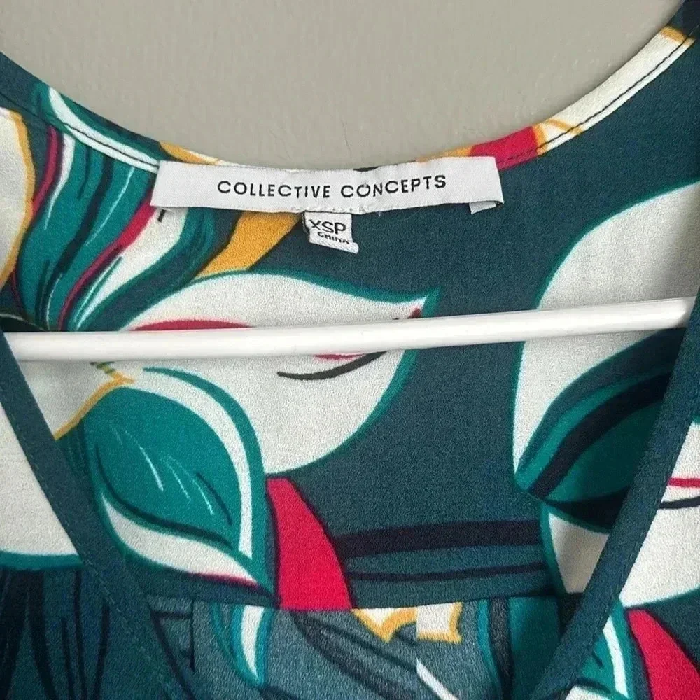 Collective Concepts Women’s Floral Print Blouse - Picture 5 of 7